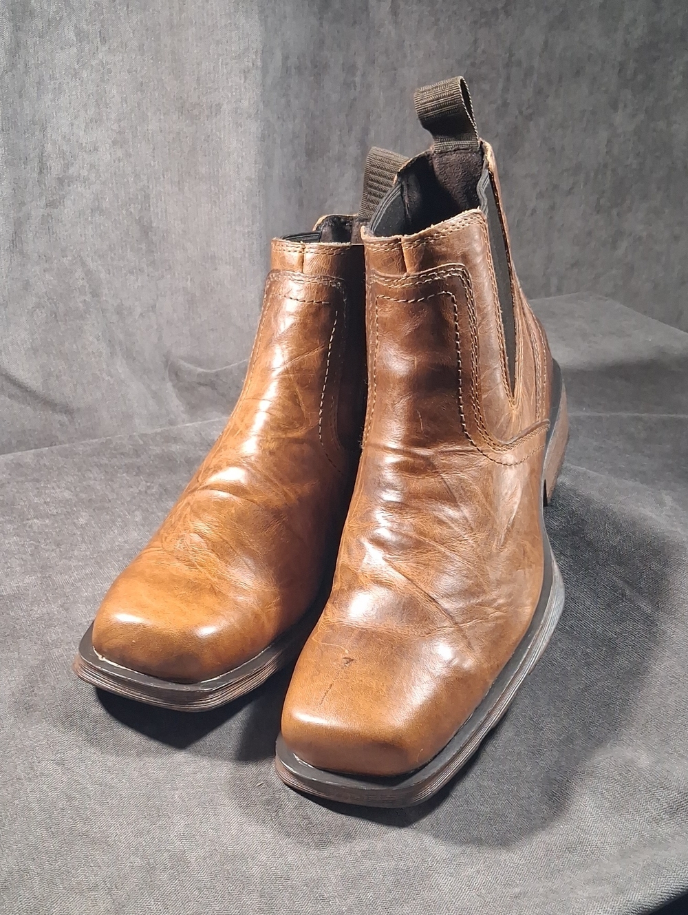 Ariat Midtown Rambler 'Barn Brown' Chelsea Style Leather Boots NWOT* US 8.5D